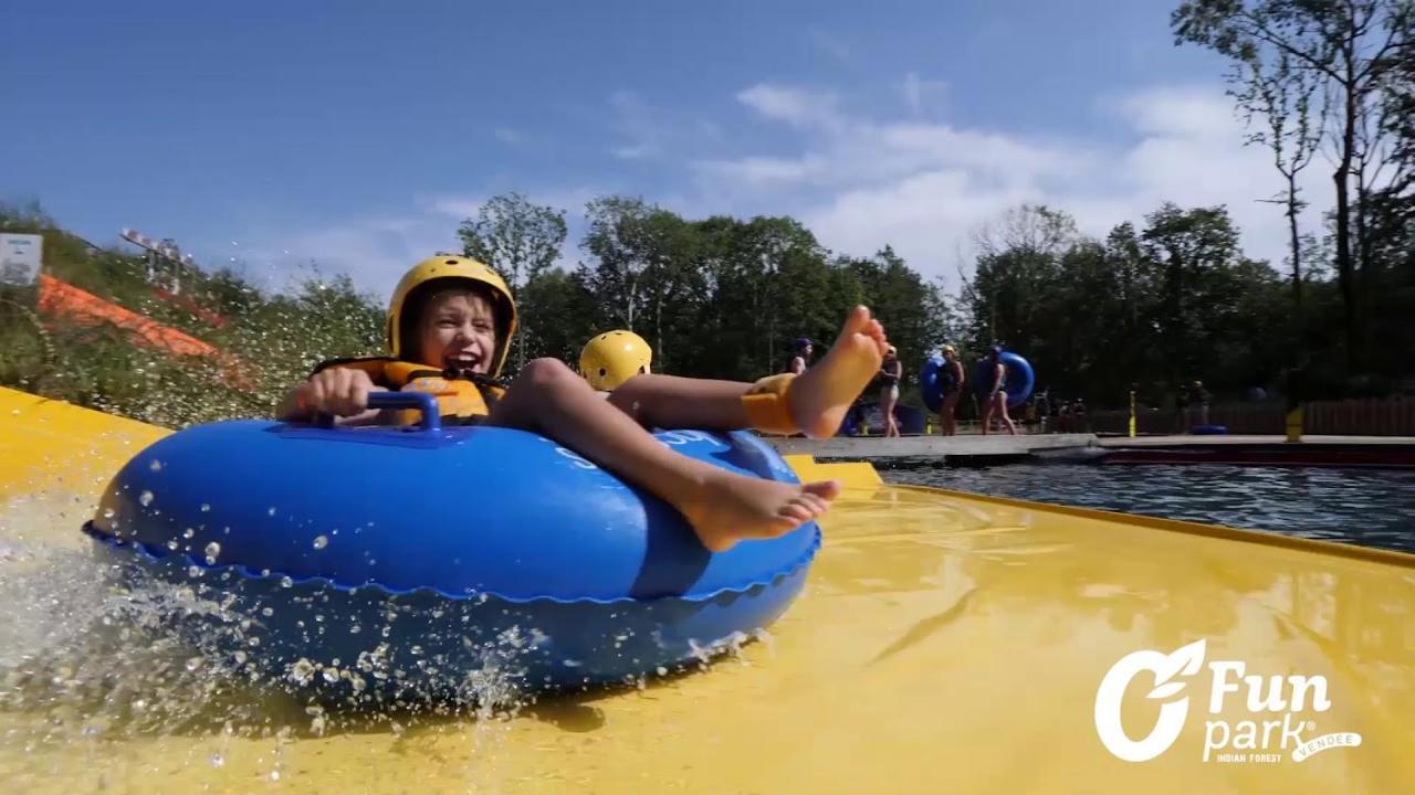 Gite Douceur De Vivre Saint-Avaugourd-des-Landes Екстер'єр фото
