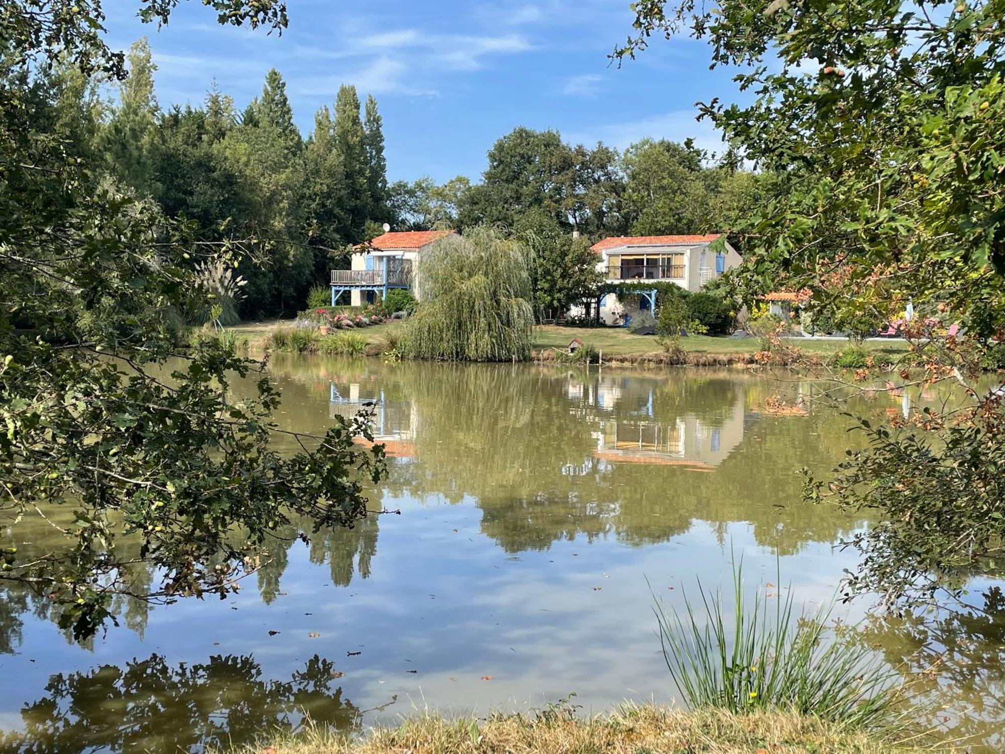 Gite Douceur De Vivre Saint-Avaugourd-des-Landes Екстер'єр фото
